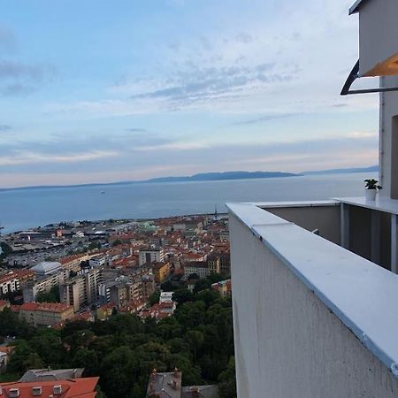 City Lights Penthouse غييكا المظهر الخارجي الصورة