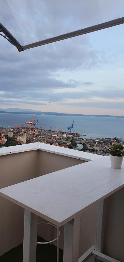 City Lights Penthouse غييكا المظهر الخارجي الصورة