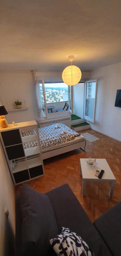 City Lights Penthouse غييكا المظهر الخارجي الصورة