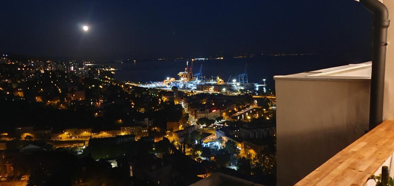 City Lights Penthouse غييكا المظهر الخارجي الصورة