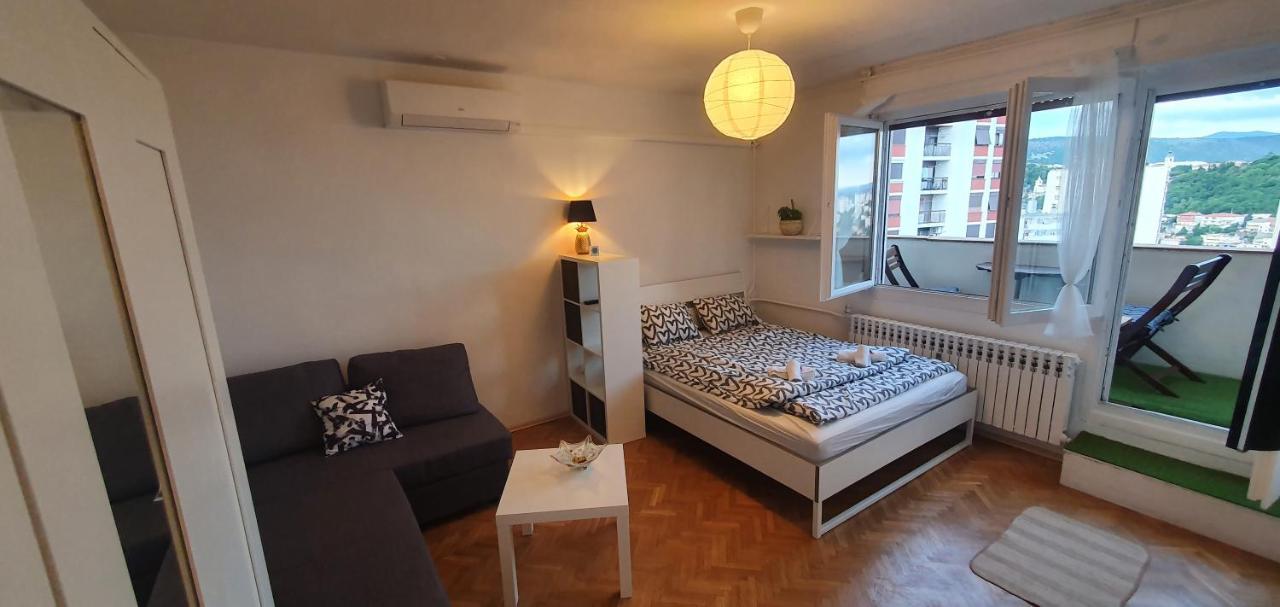 City Lights Penthouse غييكا المظهر الخارجي الصورة
