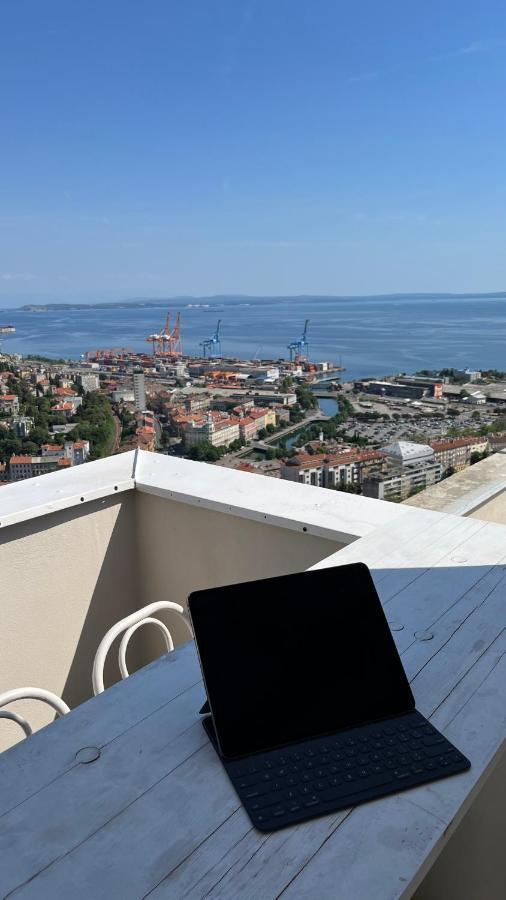 City Lights Penthouse غييكا المظهر الخارجي الصورة